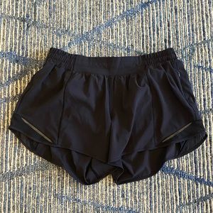 Lululemon Hotty Hot Short 4”